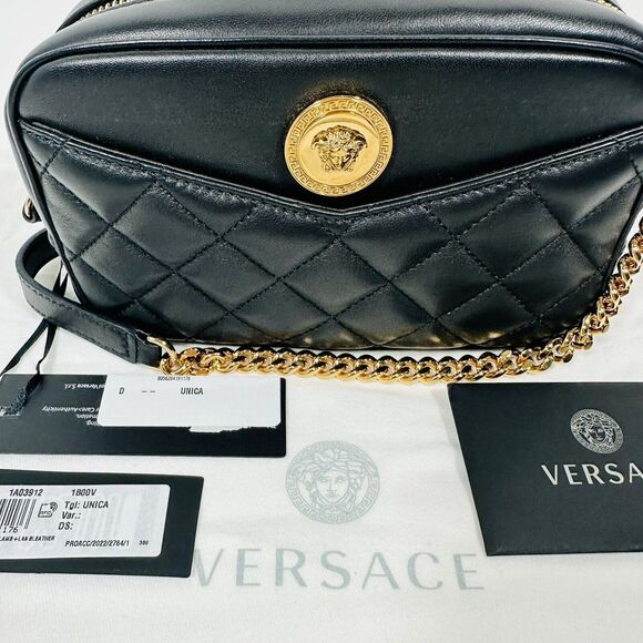 Versace La Medusa Quilted Lambskin Leather Small Crossbody Camera Bag Black NWT - Picture 3 of 10